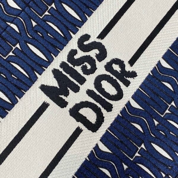 img_2b46f204_20240907_i1725692784_7215_4_jpg.jpg img_2b46f204_20240907_i1725692784_7215_4_jpg.jpg