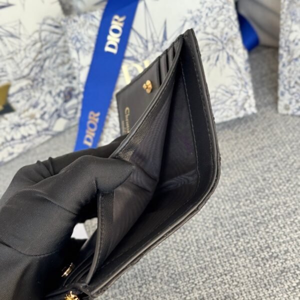 img_80e46a01_20241101_i1730461837_7228_0_jpg.jpg img_80e46a01_20241101_i1730461837_7228_0_jpg.jpg